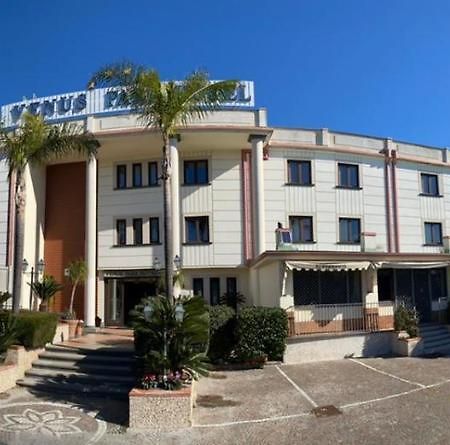 Venus Park Hotel Castel Volturno Exterior photo