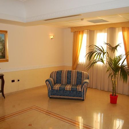Venus Park Hotel Castel Volturno Exterior photo