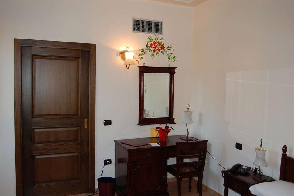 Venus Park Hotel Castel Volturno Room photo