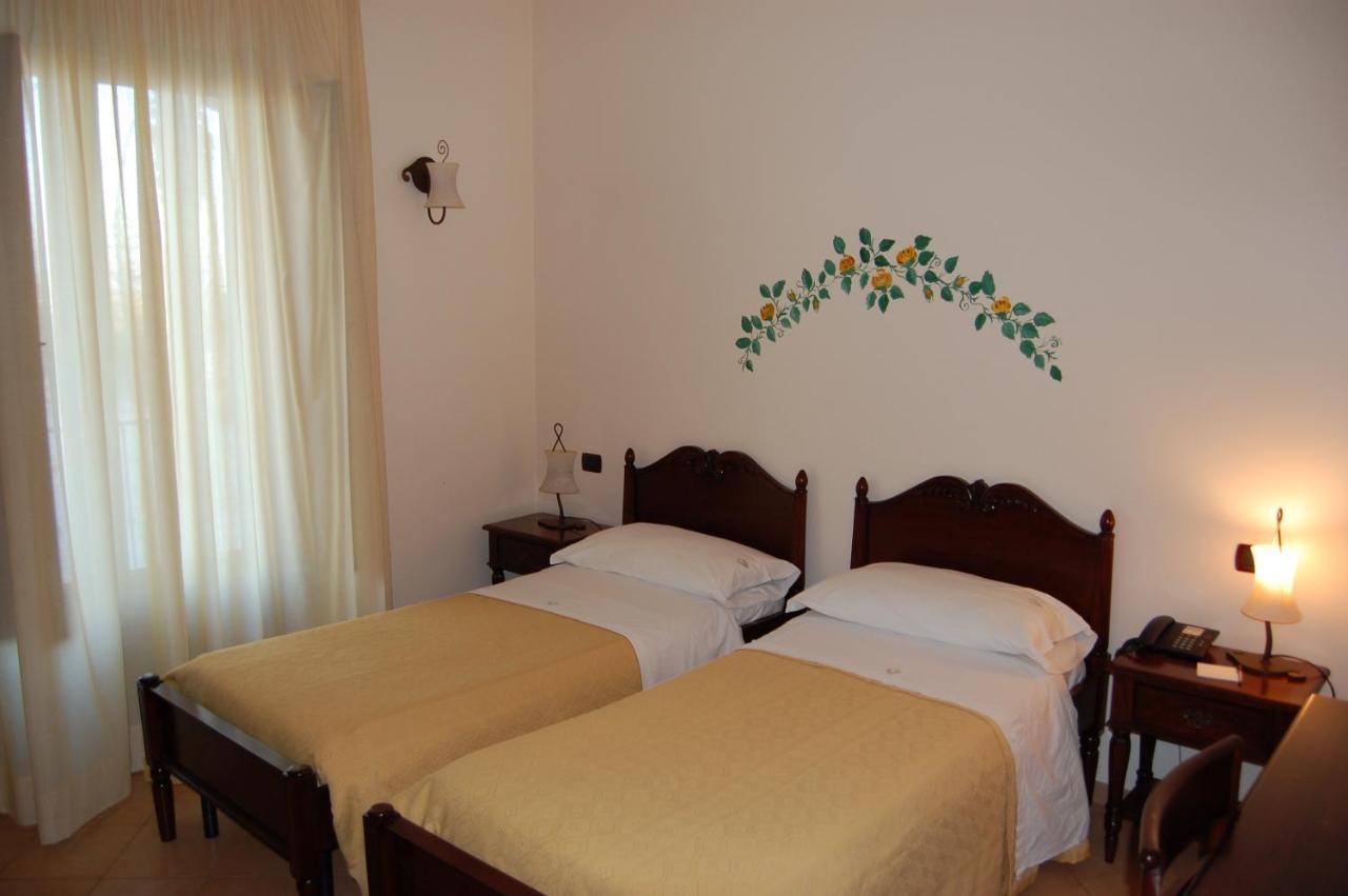 Venus Park Hotel Castel Volturno Exterior photo