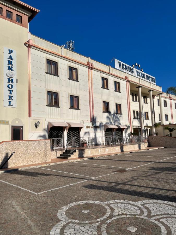 Venus Park Hotel Castel Volturno Exterior photo