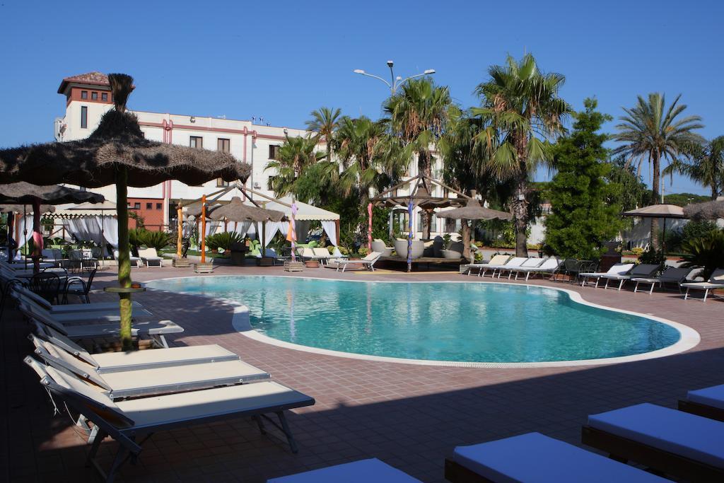 Venus Park Hotel Castel Volturno Exterior photo