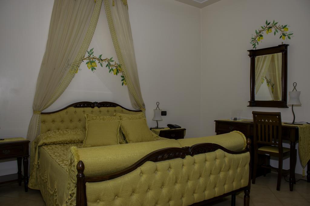 Venus Park Hotel Castel Volturno Exterior photo