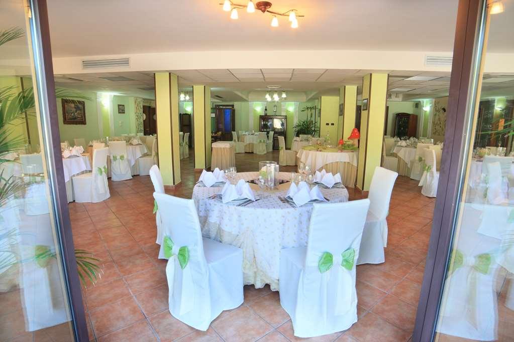 Venus Park Hotel Castel Volturno Restaurant photo